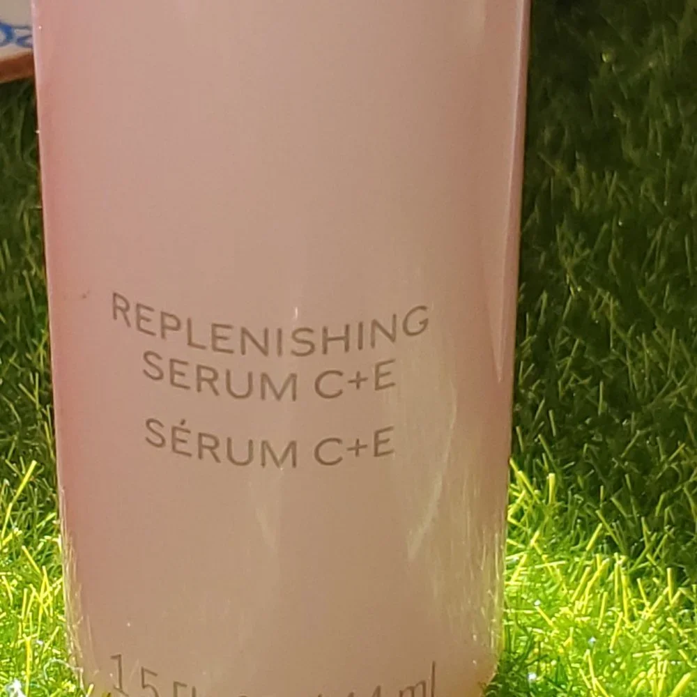 Mary Kay Replenishing Serum C+E